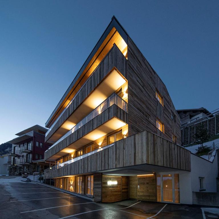 Alpine Myth - Luxuriöse Ferienwohnung mit 4 Schlafzimmern - 1
