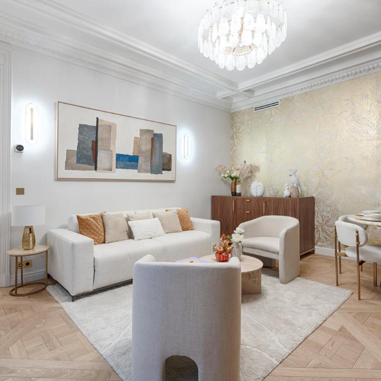 Serviced Apartment - 6 Guests - Champs-Élysées - Two-Bedroom Deluxe Apartment - 5