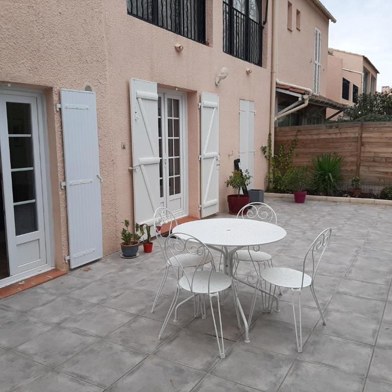 coin de paradis - Two-Bedroom Apartment - 1