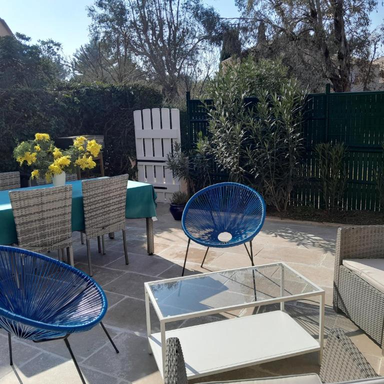 coin de paradis - Two-Bedroom Apartment - 11