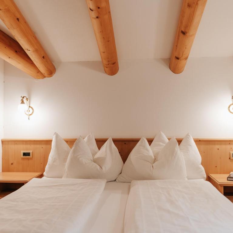 B&B Hotel Mirabel - Appartamento con 2 Camere da Letto e Balcone - 5