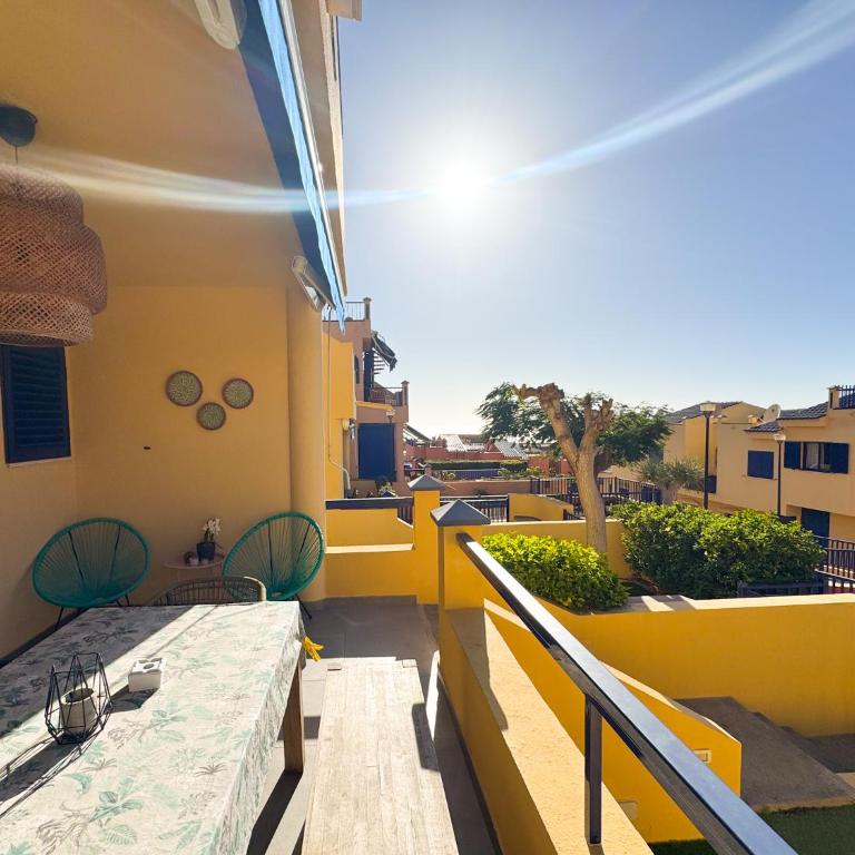 Meloneras by the sea by CanaryScape - Three-Bedroom Villa - 2