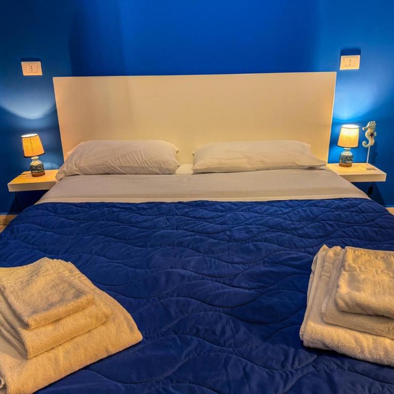 Vespro Guest House - Ampia Camera Matrimoniale - 1