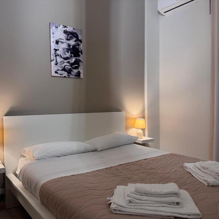 Vespro Guest House - Ampia Camera Matrimoniale - 4