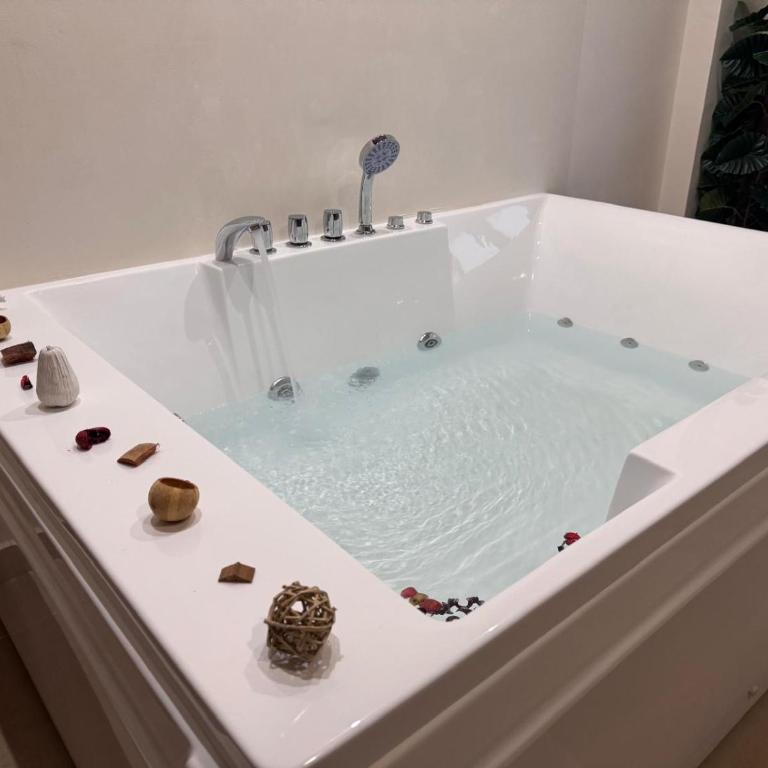 Vespro Guest House - Camera Deluxe - 13