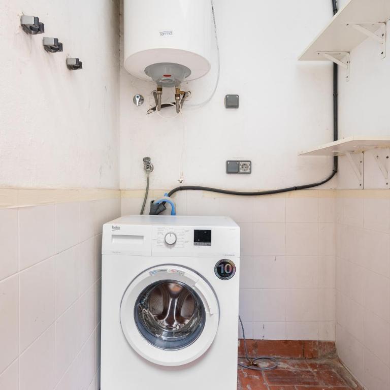 Muntaner - Apartamento de 2 dormitorios - 48