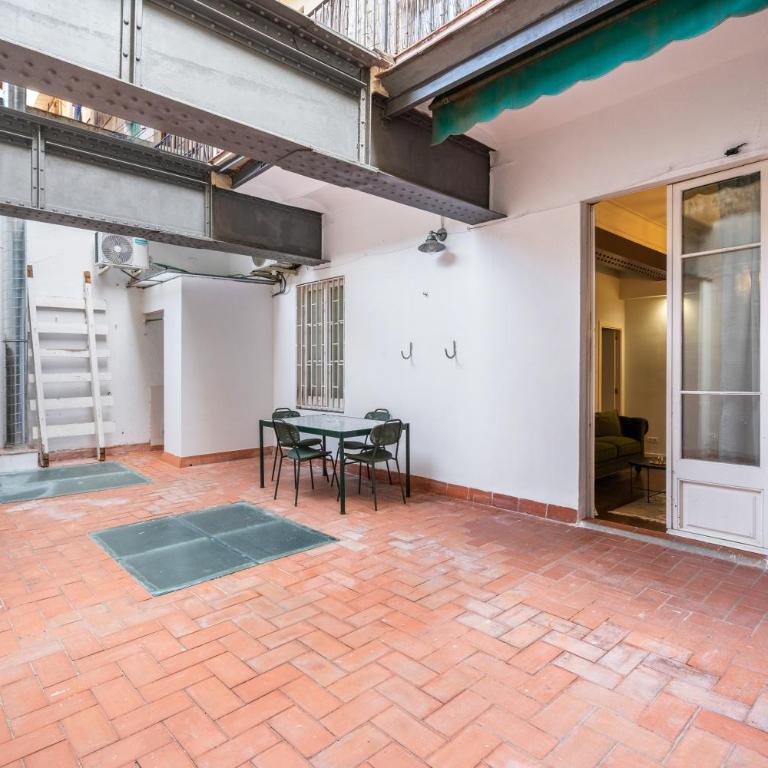 Muntaner - Apartamento de 2 dormitorios - 45