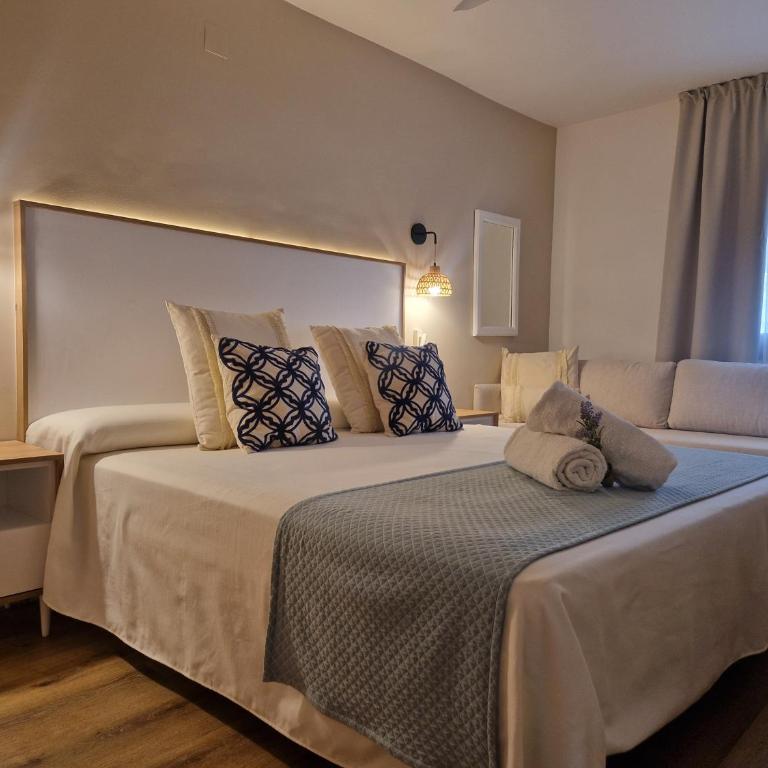 Hotel Bodegón de Peñíscola - Habitación Triple Estándar - 9