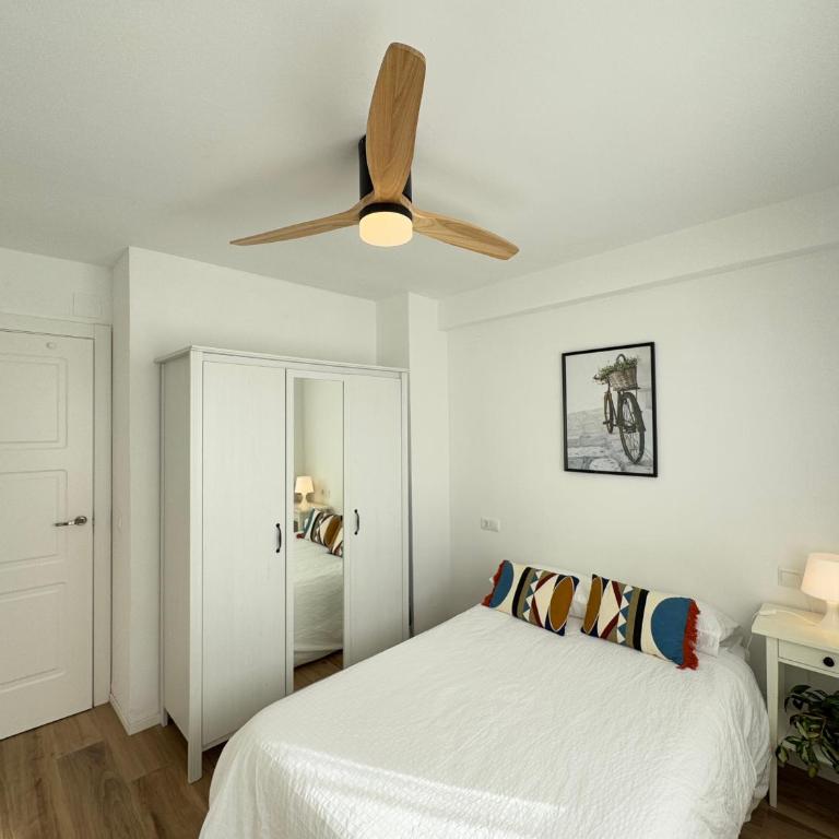 The Cozy House by Kura Homes - Three-Bedroom Apartment - 18