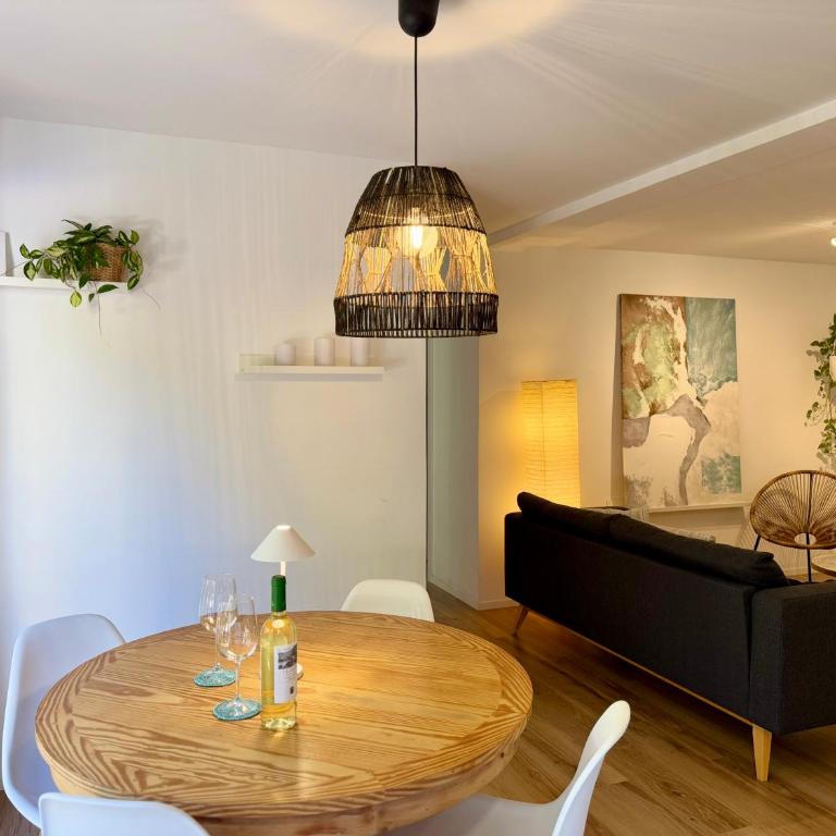 The Cozy House by Kura Homes - Three-Bedroom Apartment - 29