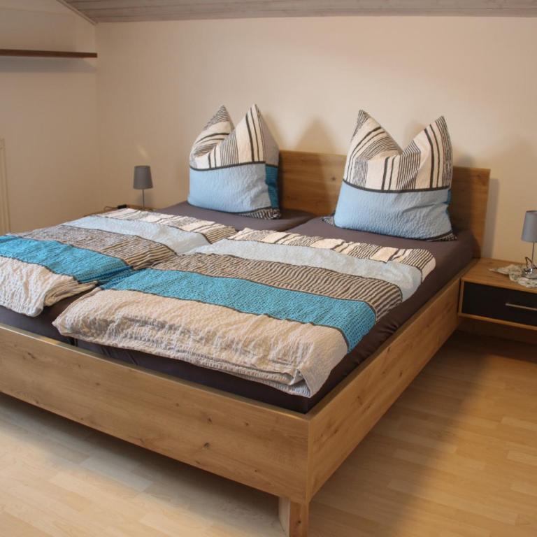 Ferienwohnung Waldblick - Chiemgau Karte - Apartment mit Balkon - 3