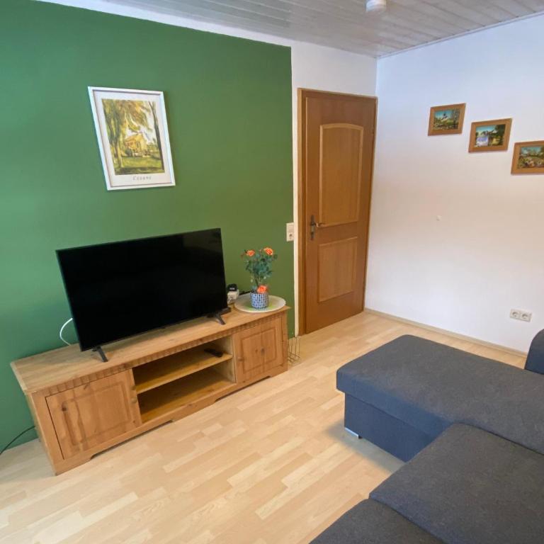 Ferienwohnung Waldblick - Chiemgau Karte - Apartment mit Balkon - 5