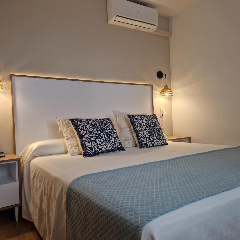 Hotel Bodegón de Peñíscola - Habitación Doble Deluxe con ventana - 7
