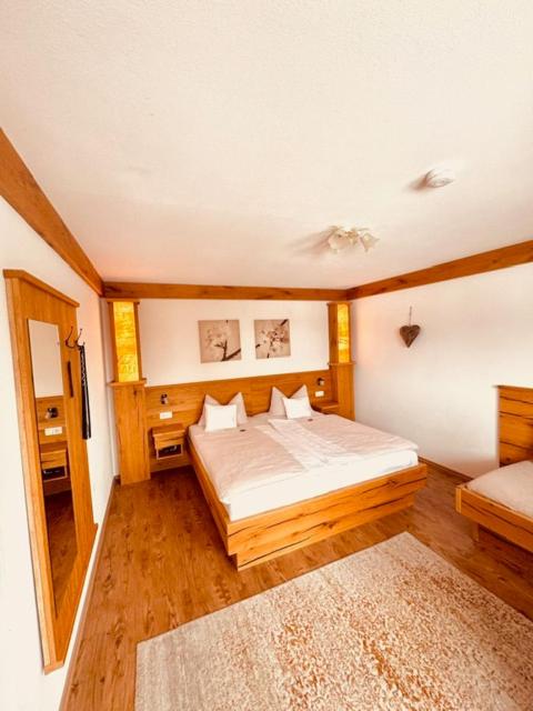 Gästehaus Marchler - Dreibettzimmer - 3