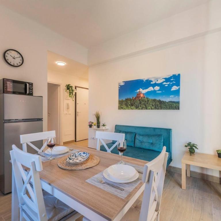 A soli 10 min da Sant'Orsola - Interno 12 Design e Comfort - Appartamento con 2 Camere da Letto - 1