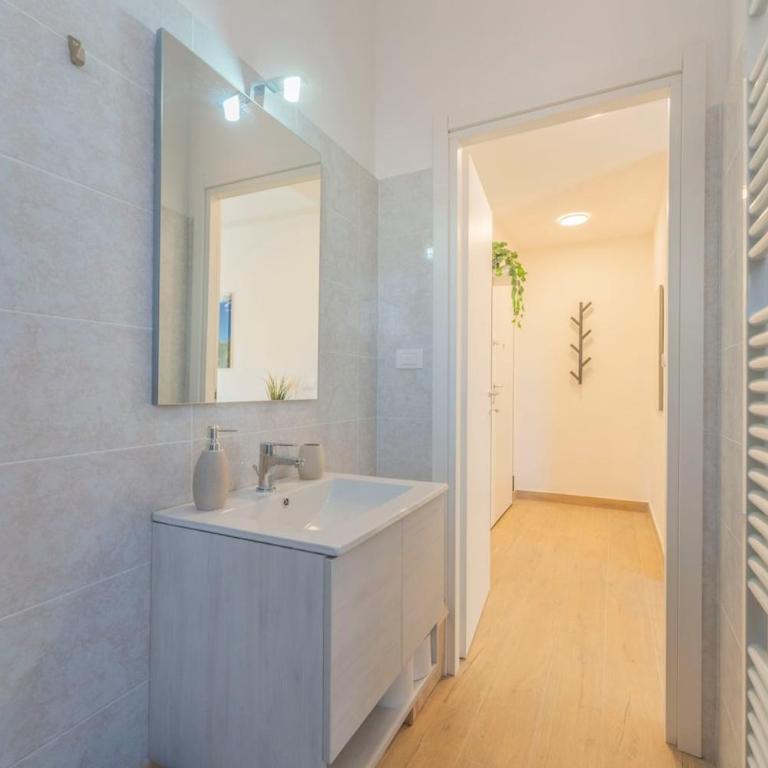 A soli 10 min da Sant'Orsola - Interno 12 Design e Comfort - Appartamento con 2 Camere da Letto - 37