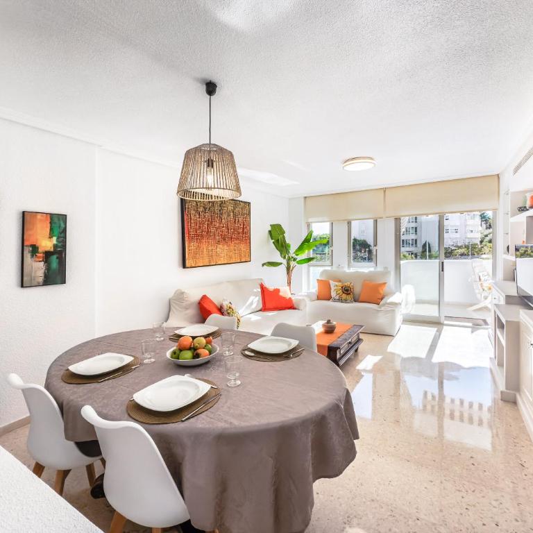 New Charming Apartment by the beach with swimming pool, parking & tennis court - Three-Bedroom Apartment - 5