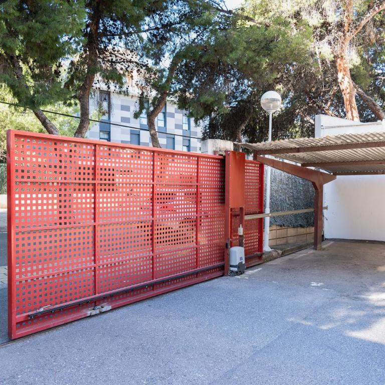 New Charming Apartment by the beach with swimming pool, parking & tennis court - Three-Bedroom Apartment - 40