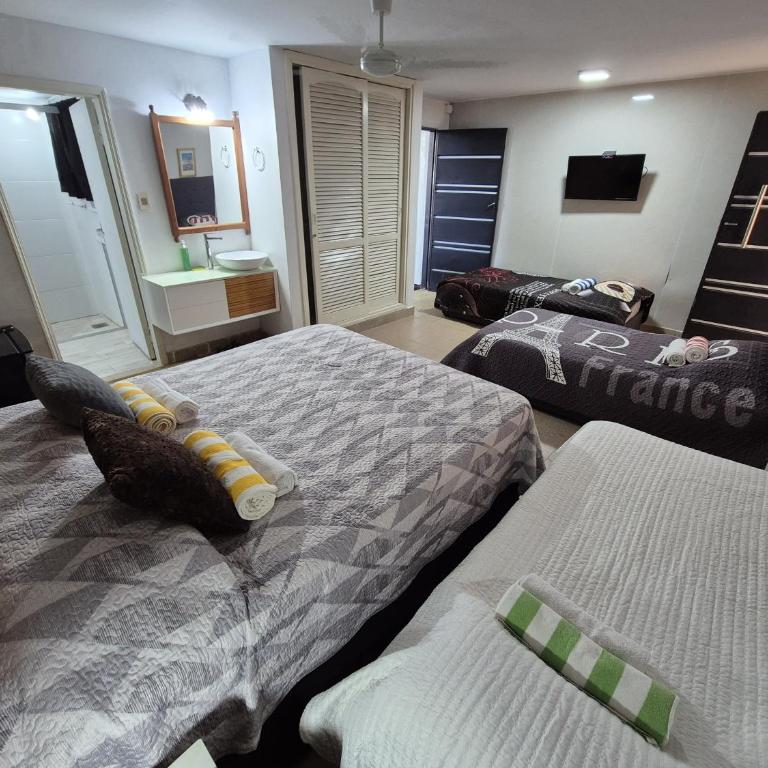 La Casa del Cerro by Nora Ruoti - Family Room with Private Bathroom - 9