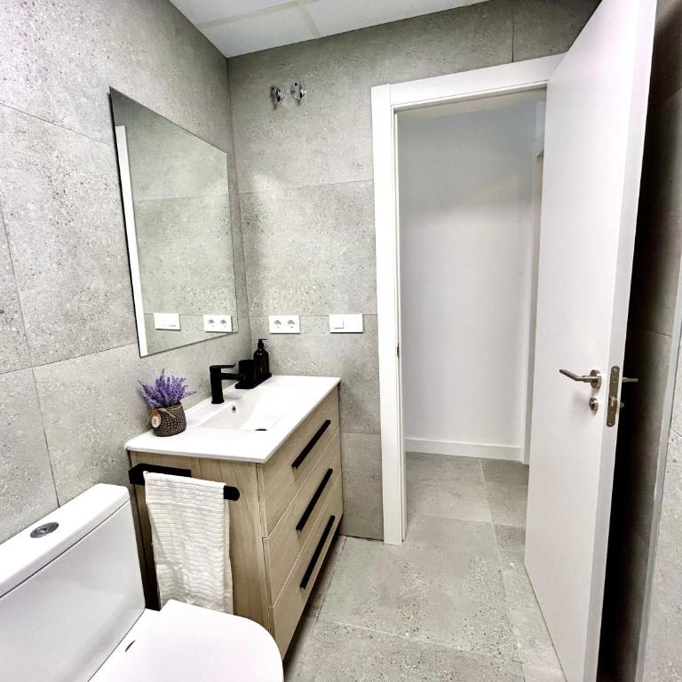Valencia Getaway - Jacuzzi, Space & Comfort - Apartamento de 1 dormitorio - 42