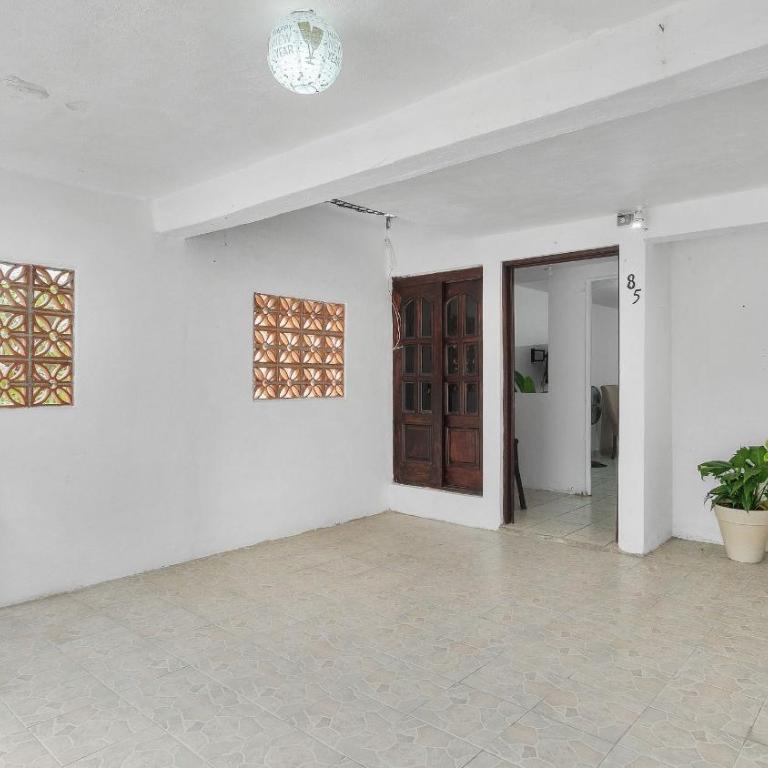 Casa Cozy, 2 bedroom, 4 bed, 2 baths with parking - Three-Bedroom House - 23