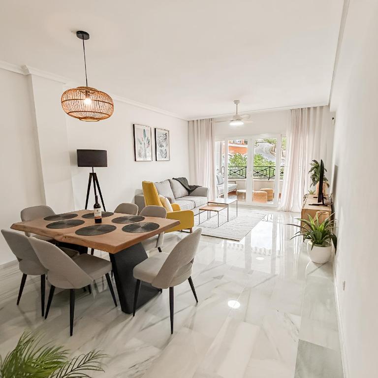 Oasis del Sol - Three-Bedroom Apartment - 5