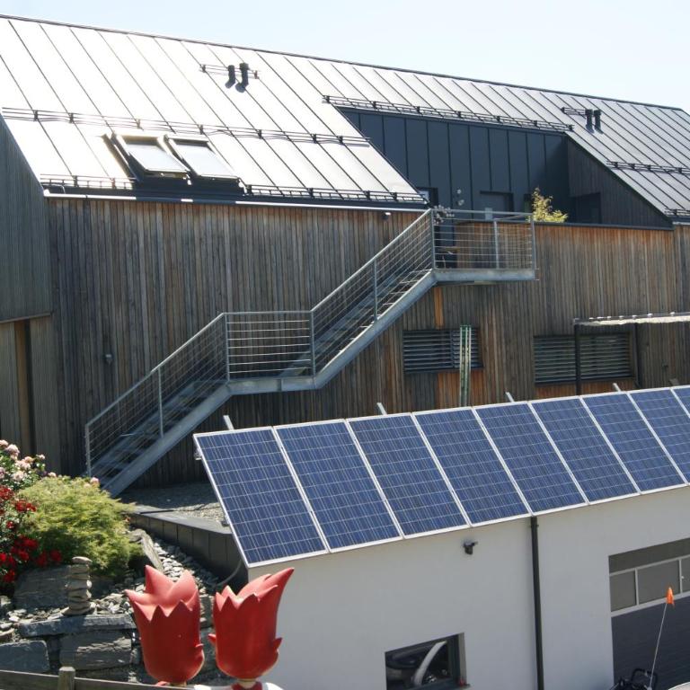 Ferienwohnung Frieser - Apartment mit 2 Schlafzimmern, Terrasse und Seeblick - 1