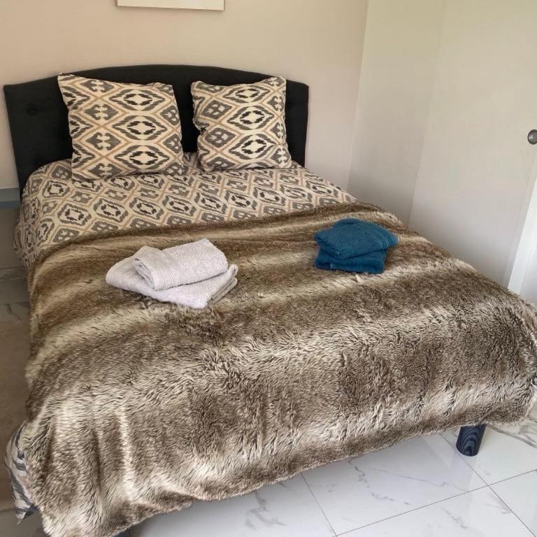 Bas de villa composée d'un 3 pièces et d'un studio avec piscine privée - Maison 3 Chambres - 30