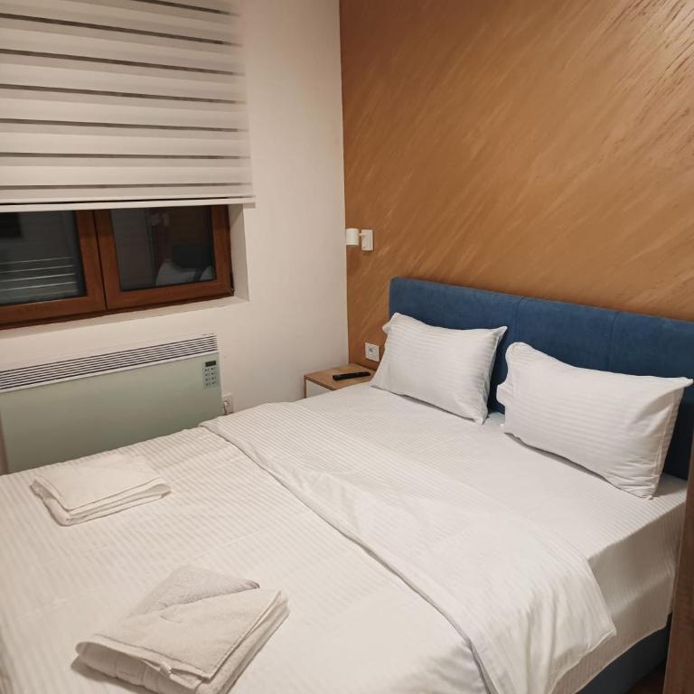 Rosa Lux 25 - One-Bedroom Apartment - 9