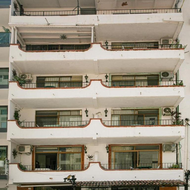 Sunny Jr Suites in downtown Puerto Vallarta - One-Bedroom Apartment - 12