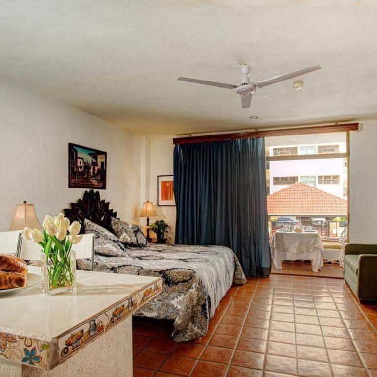 Sunny Jr Suites in downtown Puerto Vallarta - One-Bedroom Apartment - 10