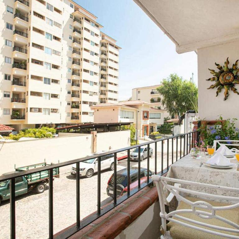 Sunny Jr Suites in downtown Puerto Vallarta - One-Bedroom Apartment - 18