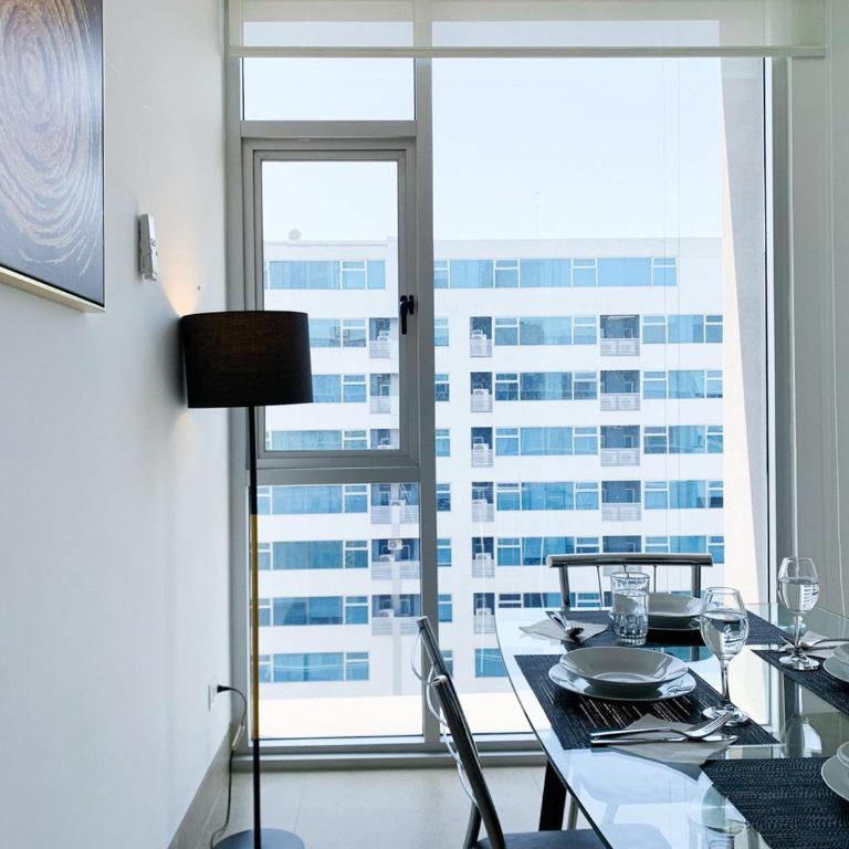 Suites cerca del aeropuerto - terminal terrestre y centros comerciales - Suite con vistas a la ciudad - 23
