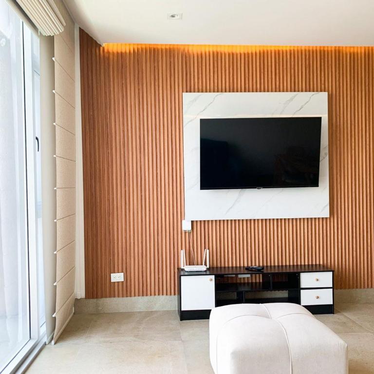 Suites cerca del aeropuerto - terminal terrestre y centros comerciales - Suite con vistas a la ciudad - 14