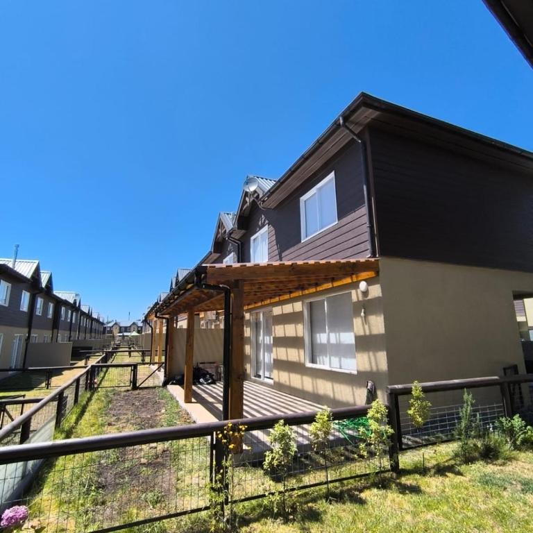 Descanso en Condominio Robles III - Three-Bedroom House - 12