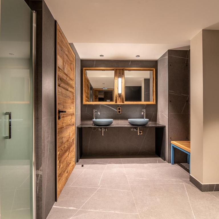 Appartement luxe 3 chambres avec spa et accès direct aux pistes - FR-1-613-51 - Appartement (8 Adultes) - 23