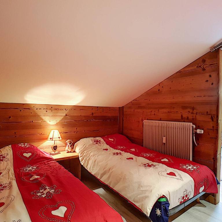 Appartement cosy à La Clusaz, idéal pour 6 pers, avec 3 chambres - FR-1-818-7 - Apartment - 7