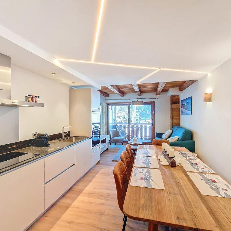 Appartement 6 pers, 2 chambres, La Clusaz, balcon - FR-1-818-21 - Apartment - 4