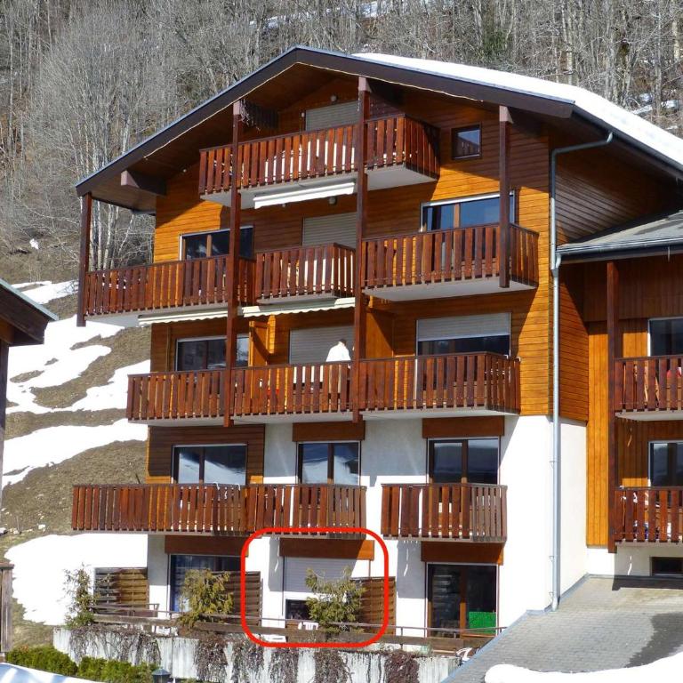 La Clusaz: Appart 6 pers, balcon, garage, WiFi - FR-1-818-14 - Apartment - 9
