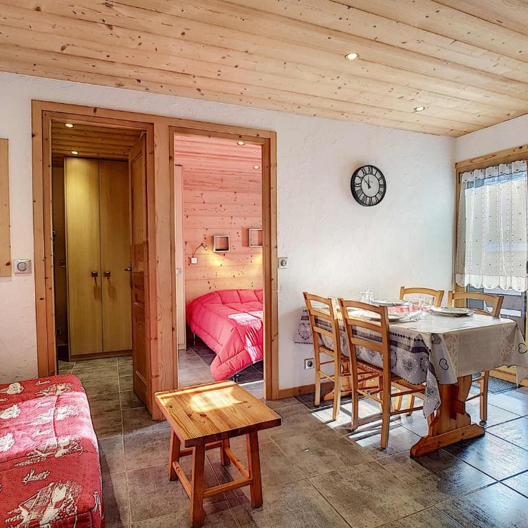 Appartement La Clusaz 4 pers, balcon, Wifi - FR-1-818-25 - Apartment - 1