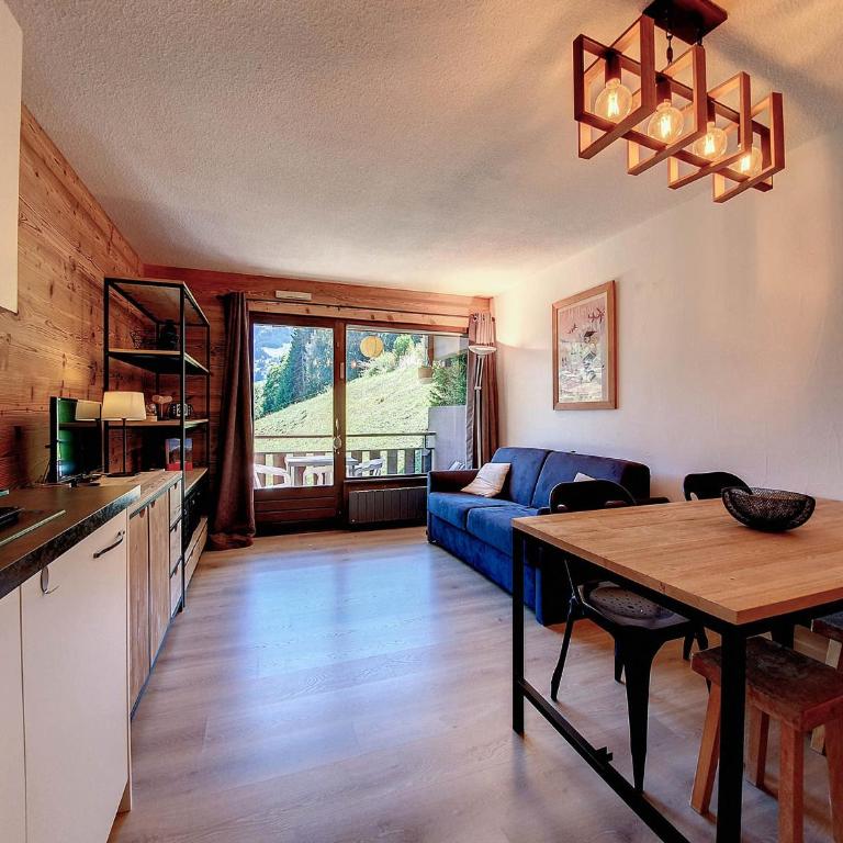 Studio rénové pour 5 pers, balcon, garage, WiFi - La Clusaz - FR-1-818-29 - Monolocale - 1