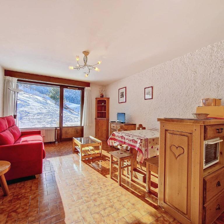 Studio 33m² classé ** pour 4 pers. avec coin nuit - FR-1-818-39 - Studio - 2