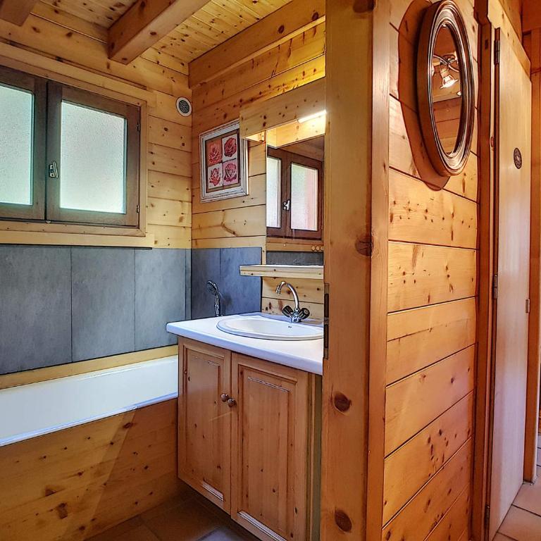 Chalet 4* à La Clusaz, 10 pers, garage et balcon - Chalet 3 Chambres - 11