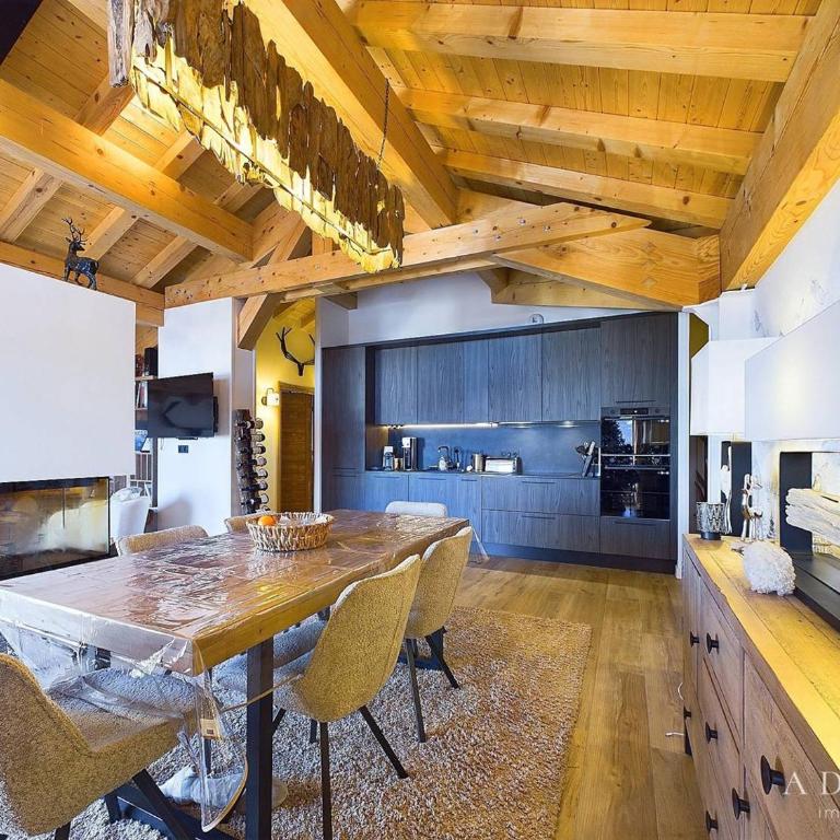 Appartement T4 dernier étage avec cheminée et parking proche pistes - FR-1-398-678 - Apartment - 7