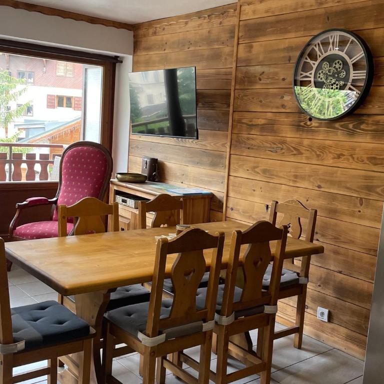 Appartement 3 Pièces 6 Pers. avec Balcon à Valloire - FR-1-263-556 - Appartement - 4