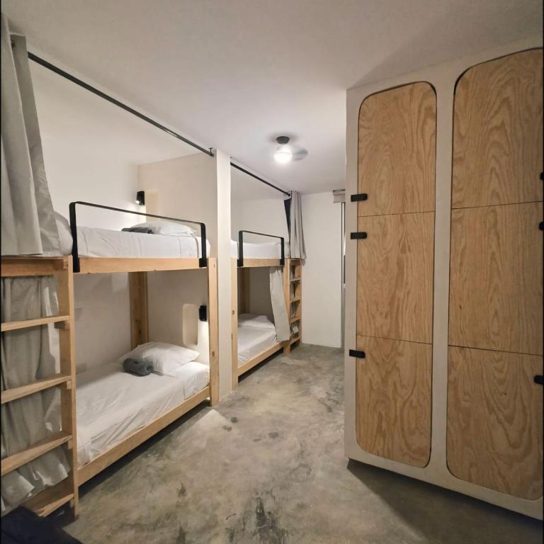 HOM Hostel Boutique - Bed in 6-Bed Mixed Dormitory Room - 4