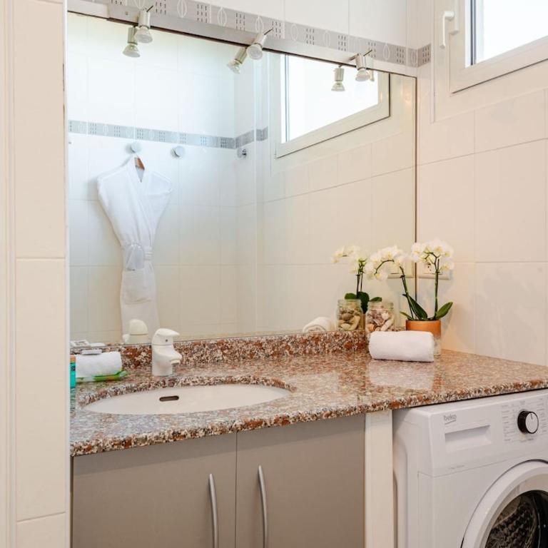 Sunny duplex close to Croisette, free parking - Appartement en Duplex - 4