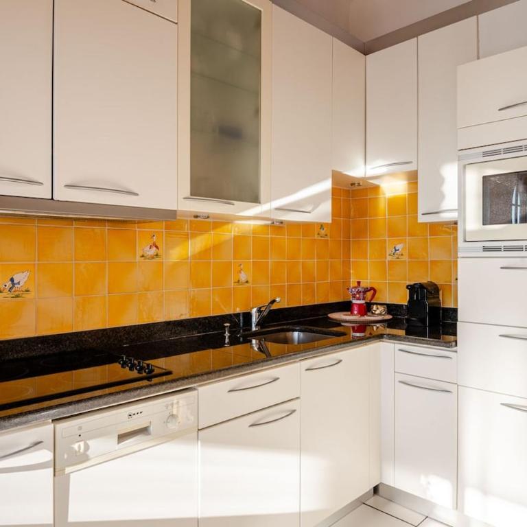 Sunny duplex close to Croisette, free parking - Appartement en Duplex - 34