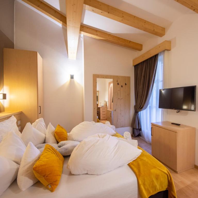 Hotel Faloria - Camera Matrimoniale/Doppia con Letti Singoli - 9