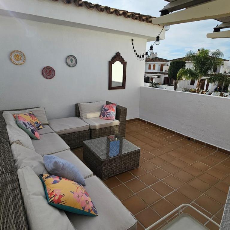 4 Bedroom Townhouse 200 meters from the Beach! - Apartment - 12